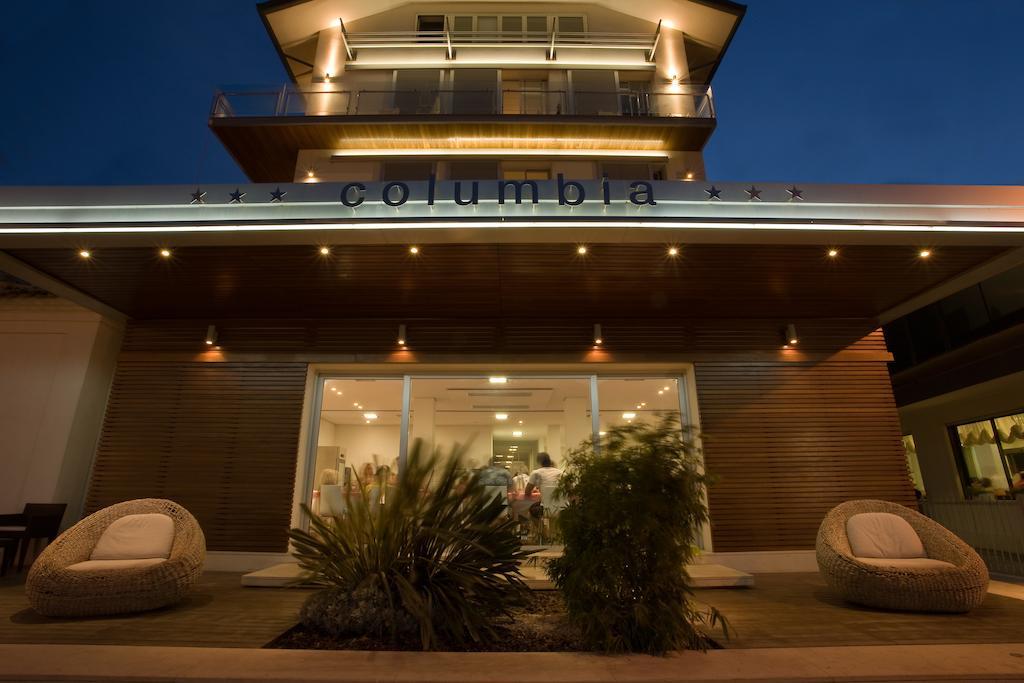 Hotel Columbia เบลลาเรีย-อีเจอา มารีนา ภายนอก รูปภาพ